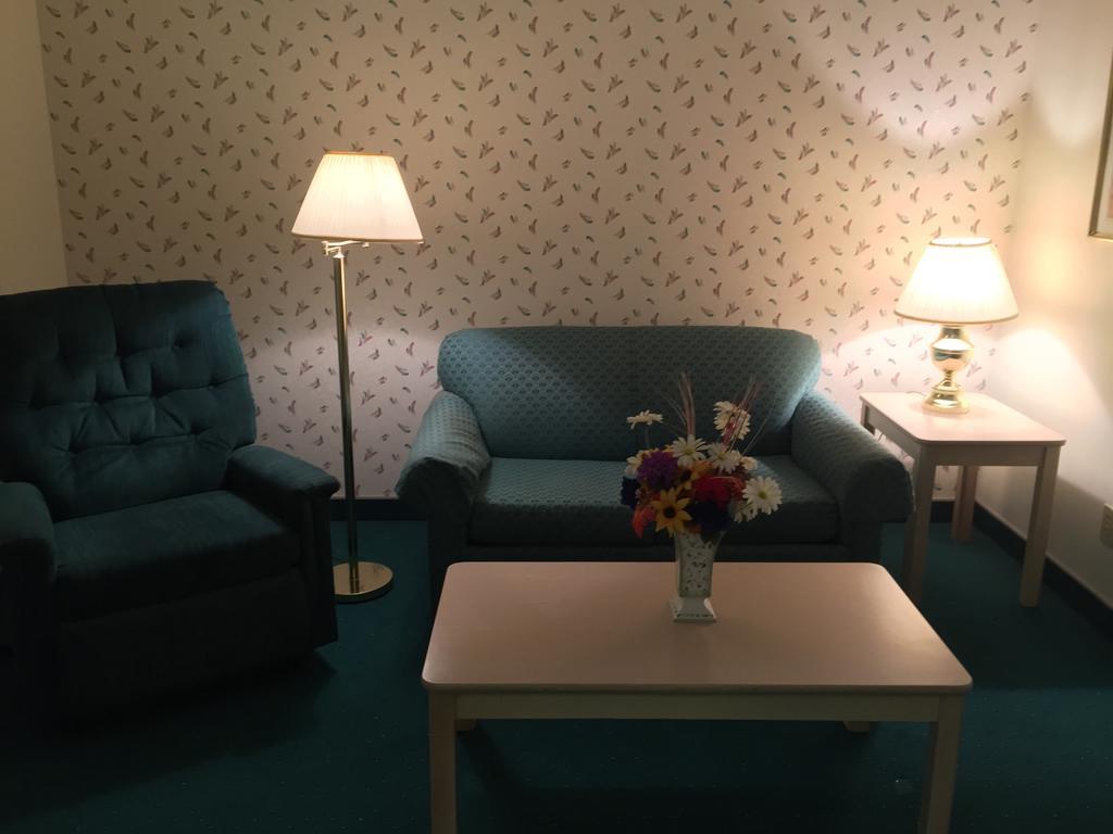 Americas Best Value Inn & Suites - Bluffton Екстериор снимка