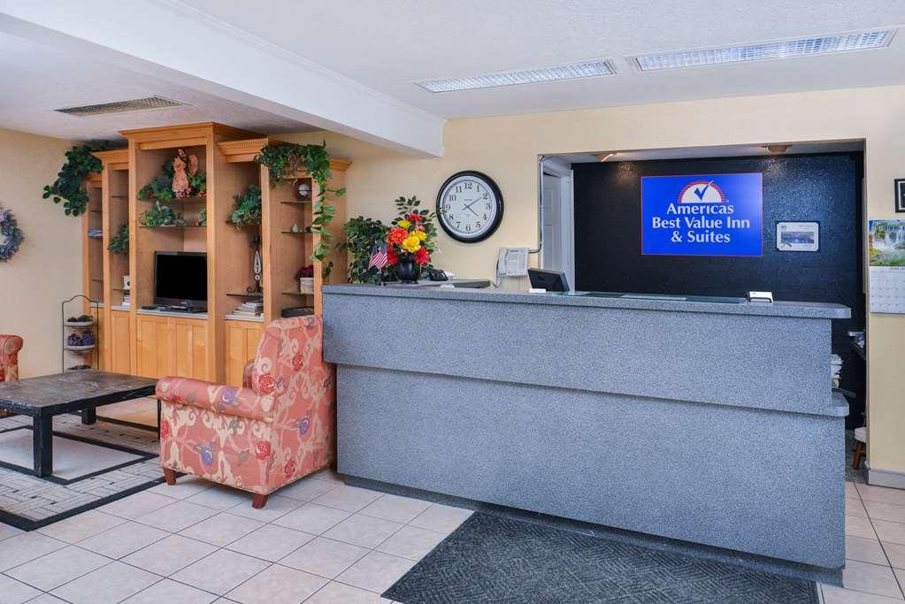 Americas Best Value Inn & Suites - Bluffton Интериор снимка