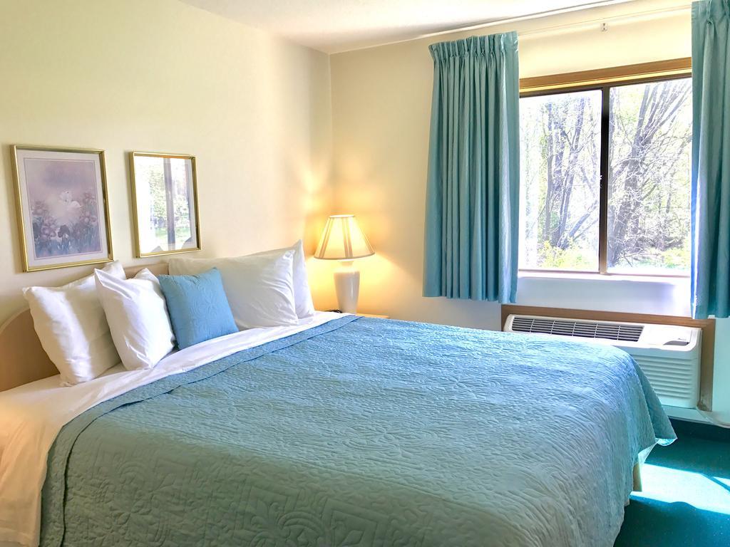 Americas Best Value Inn & Suites - Bluffton Екстериор снимка