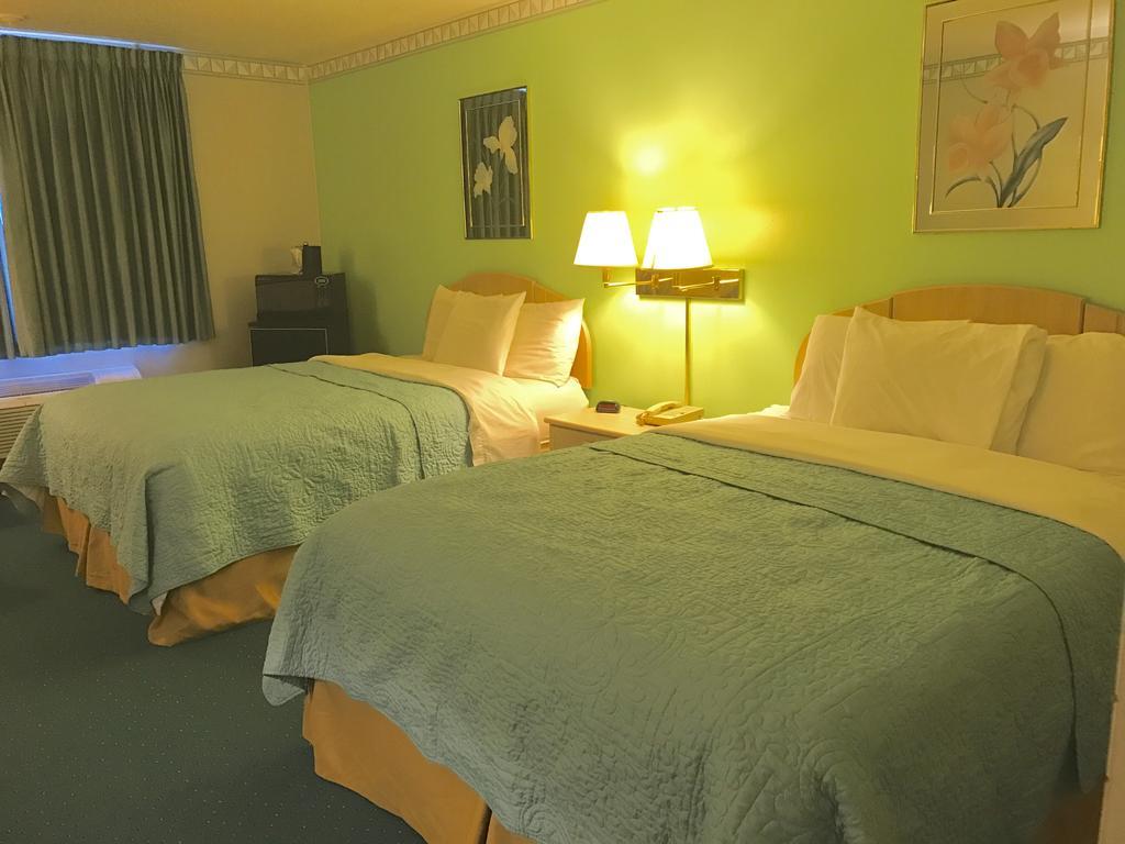 Americas Best Value Inn & Suites - Bluffton Екстериор снимка
