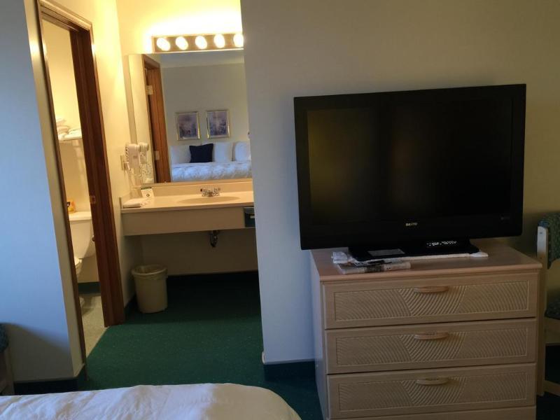 Americas Best Value Inn & Suites - Bluffton Екстериор снимка