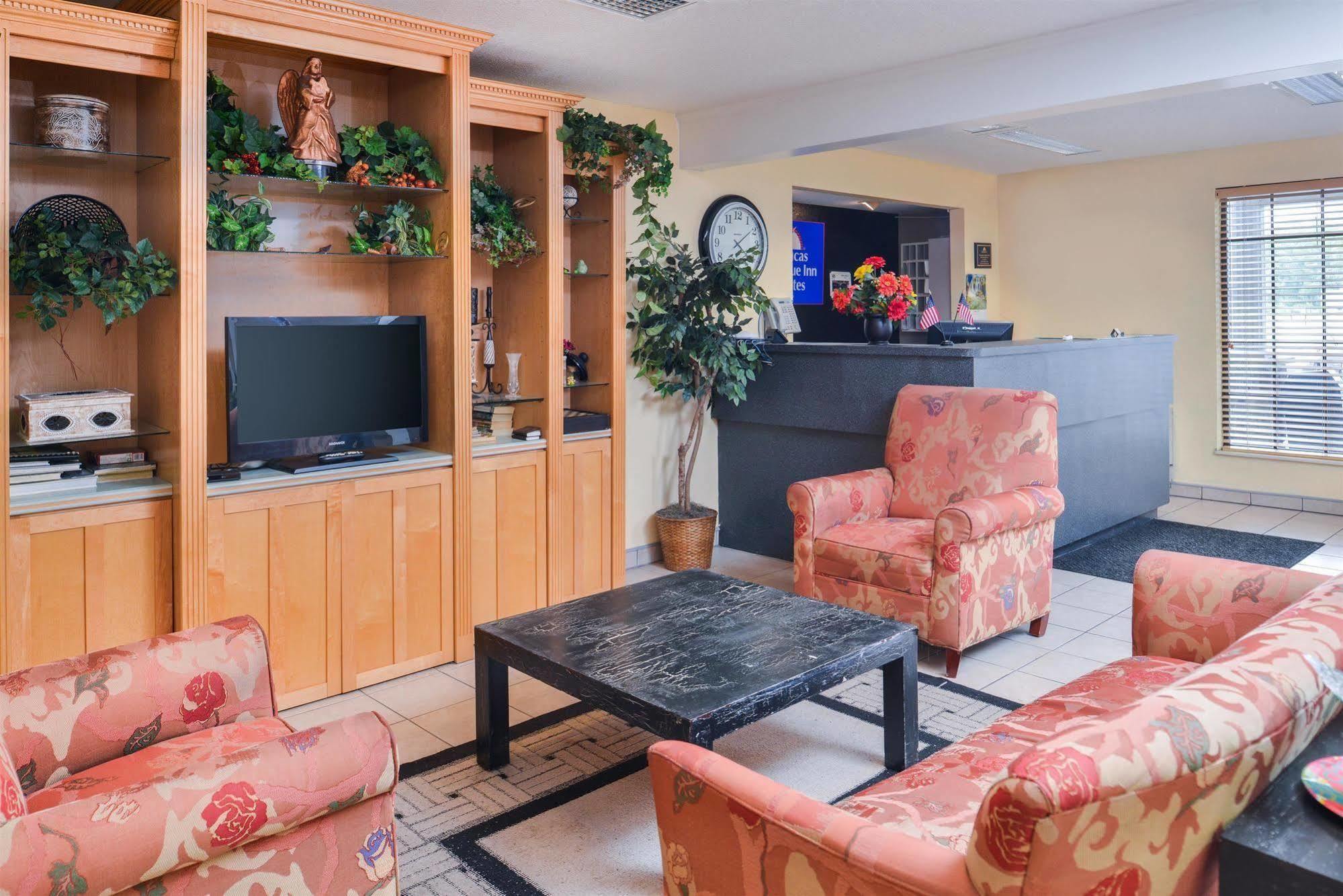 Americas Best Value Inn & Suites - Bluffton Екстериор снимка