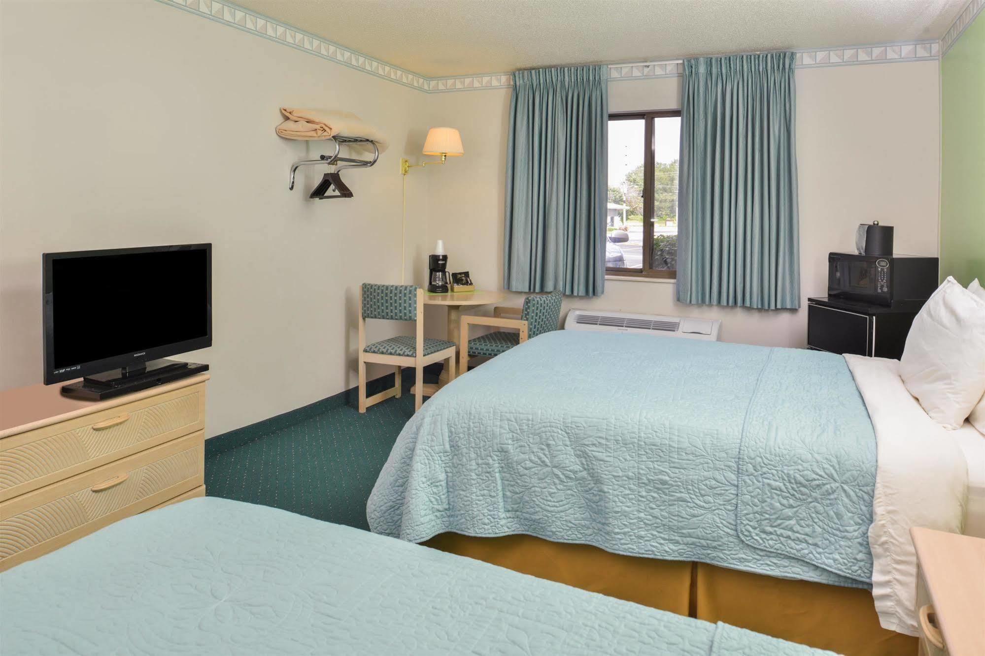 Americas Best Value Inn & Suites - Bluffton Екстериор снимка