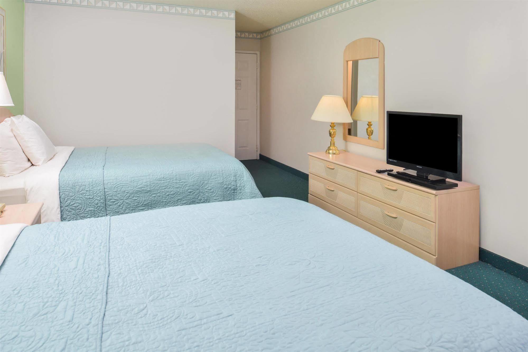 Americas Best Value Inn & Suites - Bluffton Екстериор снимка